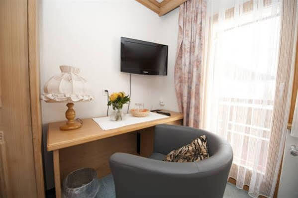 Hotel Garni Bergsonne Samnaun Ngoại thất bức ảnh